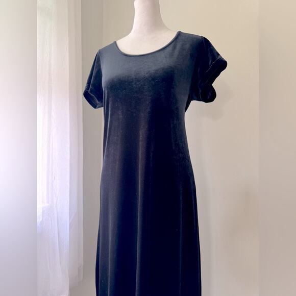 Vintage ‘90s Walter Collection Petites Black Velvet Short Sleeve Maxi Dress - Picture 4 of 8